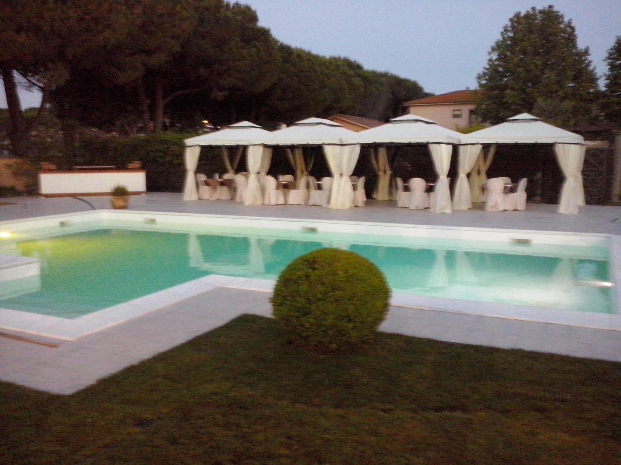 Hotel Velcamare Tarquinia Dış mekan fotoğraf